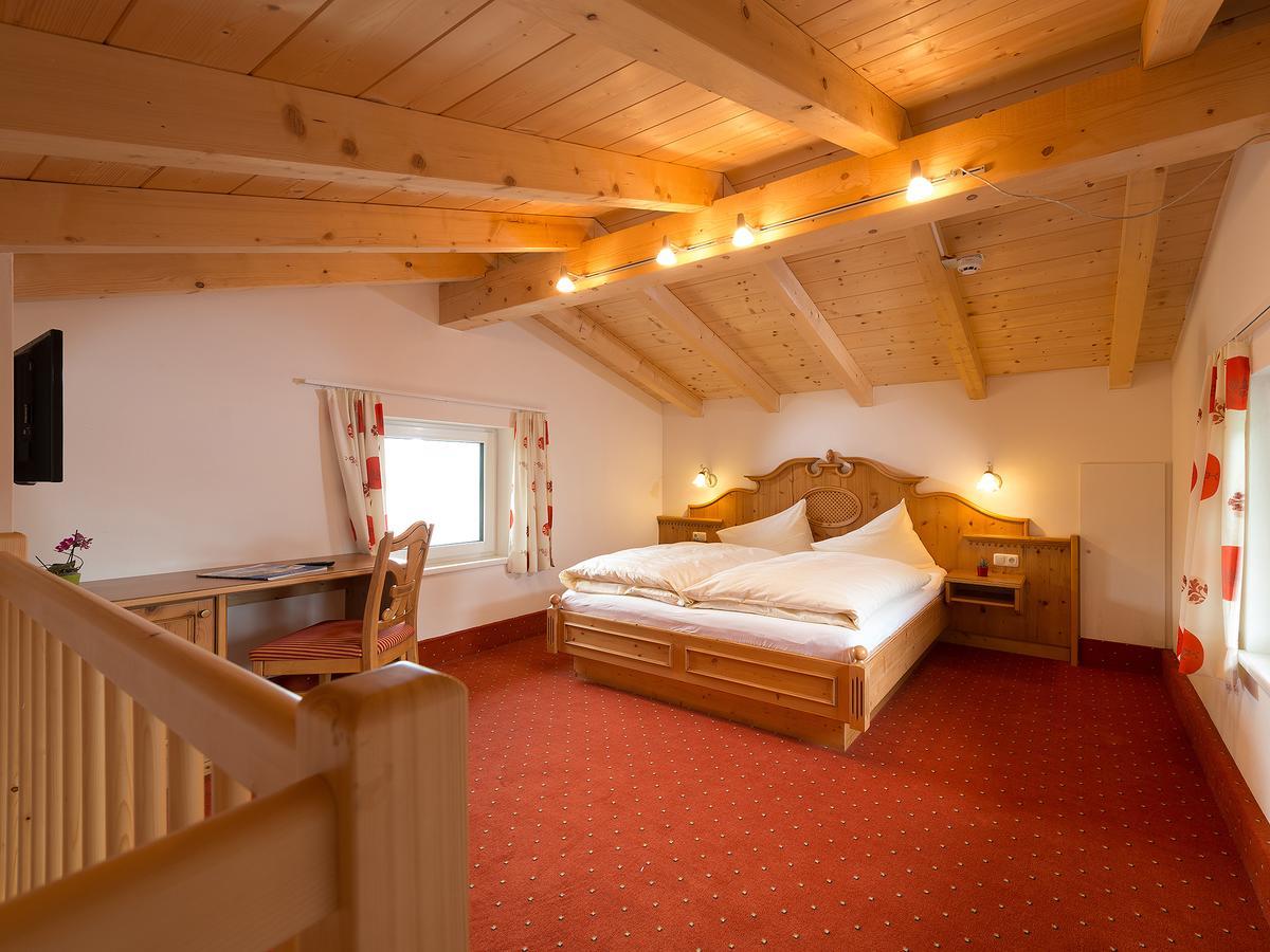 Hotel Quehenberger Maishofen Zewnętrze zdjęcie